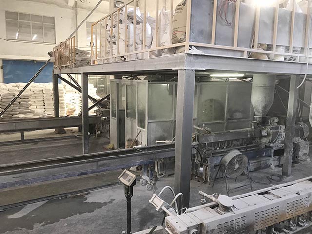 江蘇邦航高分子材料有限公司是生產清糞帶，發泡板材的專業公司.擁有發泡板材以及清糞帶成一條龍生產線.銷售清糞帶熱線:(0)13222869888